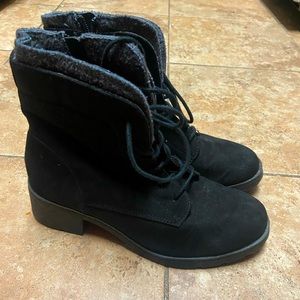 Black laced boots